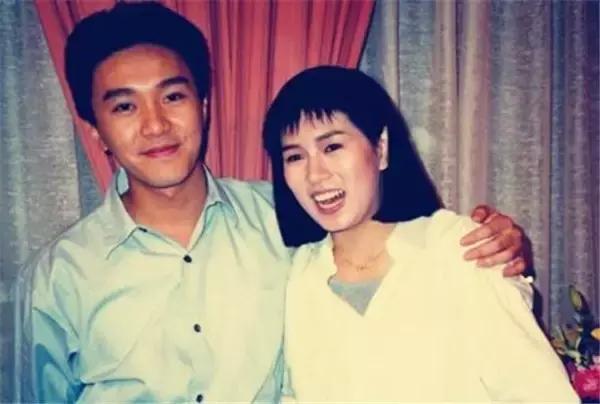 周星驰回忆心酸故事,周星驰年轻时为了事业放弃爱情