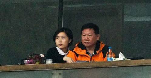 苏宁足球对恒大,足球真的仅仅是一项运动吗