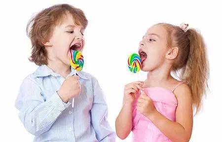 宝宝要不要回老家过年,过年带宝宝回老家有必要吗