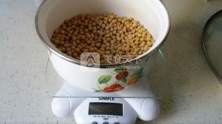 纳豆一次性吃8粒吗,纳豆菌一克可做多少黄豆