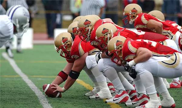 最新鲜!加拿大哪些大学最靠谱?谁实力碾压全场,谁憋屈不服只能垫底,这结果也是有点没想到!