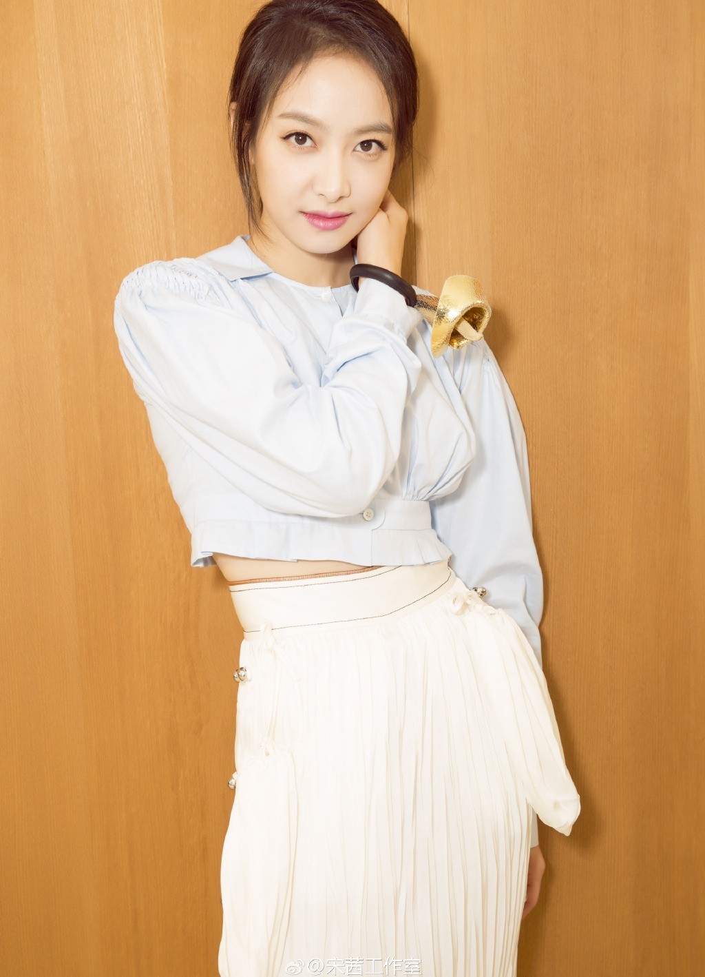 发际线太高怎么办不敢跑步,发际线太高怎样改善杨幂发型