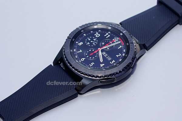 三星gears3手表微信,三星手表gears3现在买还划算吗