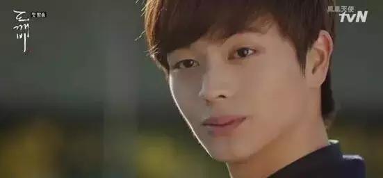 孔侑李东旭同居撒糖！韩剧《鬼怪》除了阴差鬼怪，还有刘德华