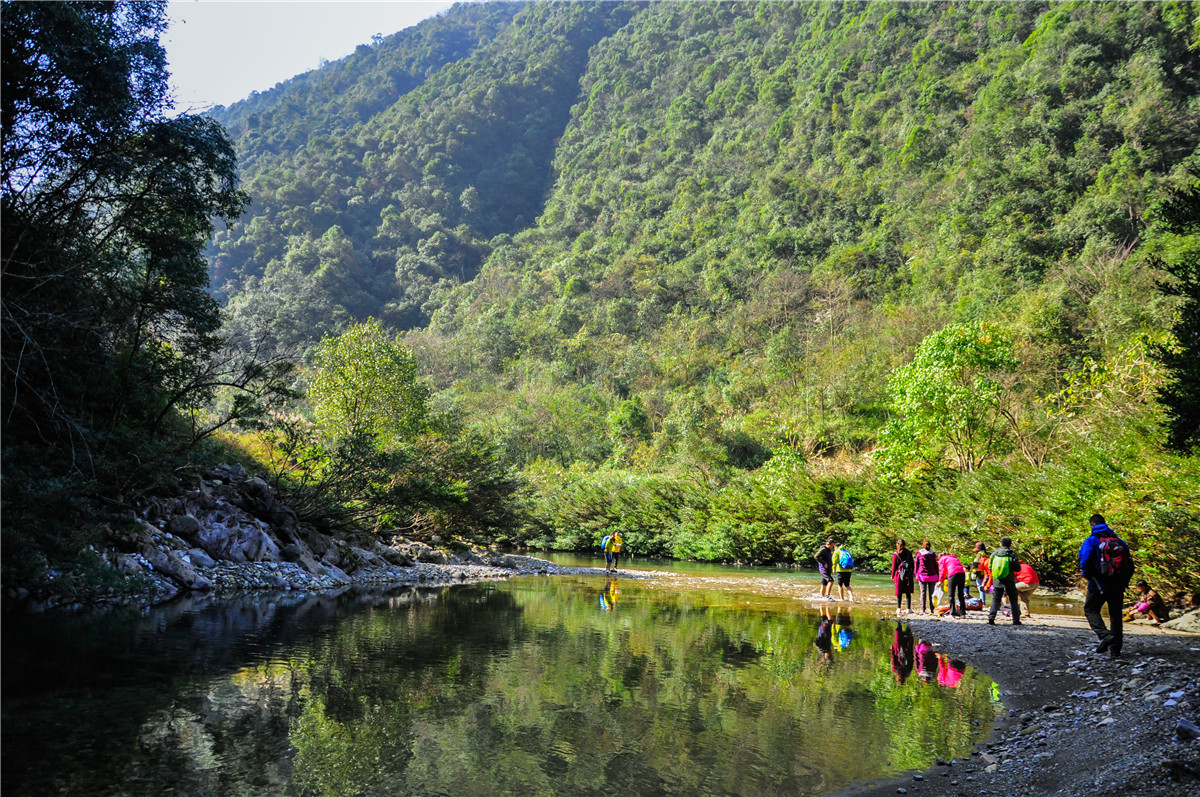 侠之梦受邀参与恩施坪坝营线路测试，冬季溯溪，冰冷刺骨，第一天