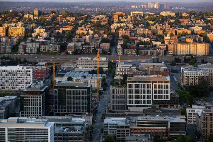 从华裔员工跳楼自杀看亚马逊文化：这是脑力劳动者的富士康