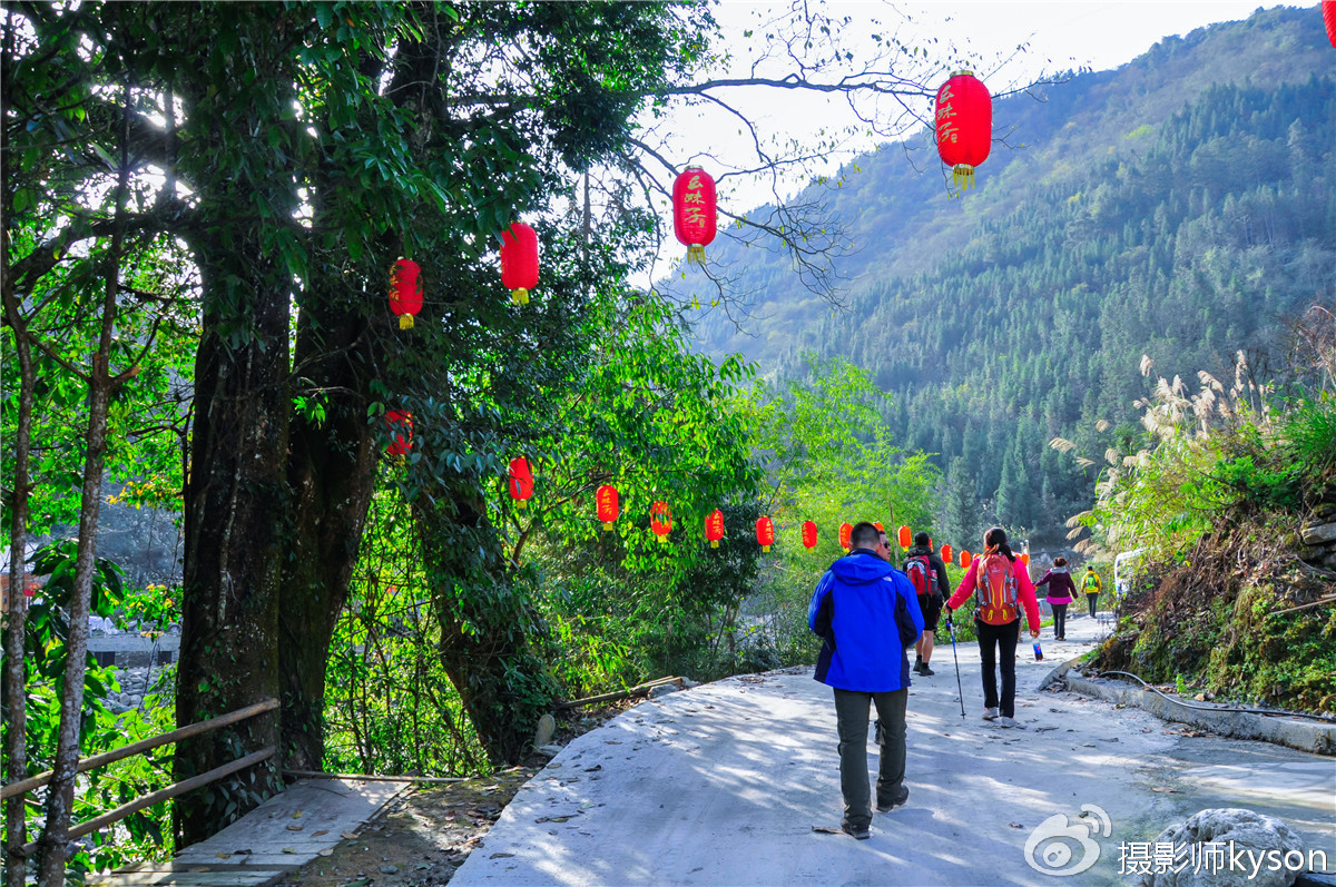 侠之梦受邀参与恩施坪坝营线路测试，冬季溯溪，冰冷刺骨，第一天