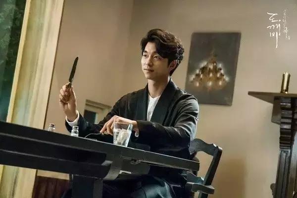 孔侑李东旭同居撒糖！韩剧《鬼怪》除了阴差鬼怪，还有刘德华