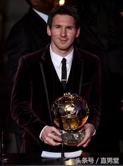 皇马巴萨国家德比历来的精彩过人,皇马巴萨世纪大战