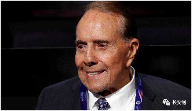 「法治新闻速览」收钱促成“川蔡”通话的幕后推手是谁