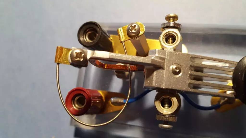 废旧机械硬盘改装成功率高的,移动硬盘改装成可调电源