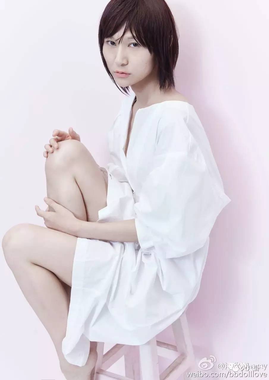 19岁变性成超模,超模5次做变性手术