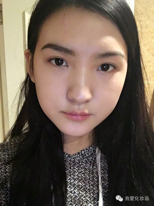 教你画最简单的妆,教大家画一枚超自然的烟熏妆