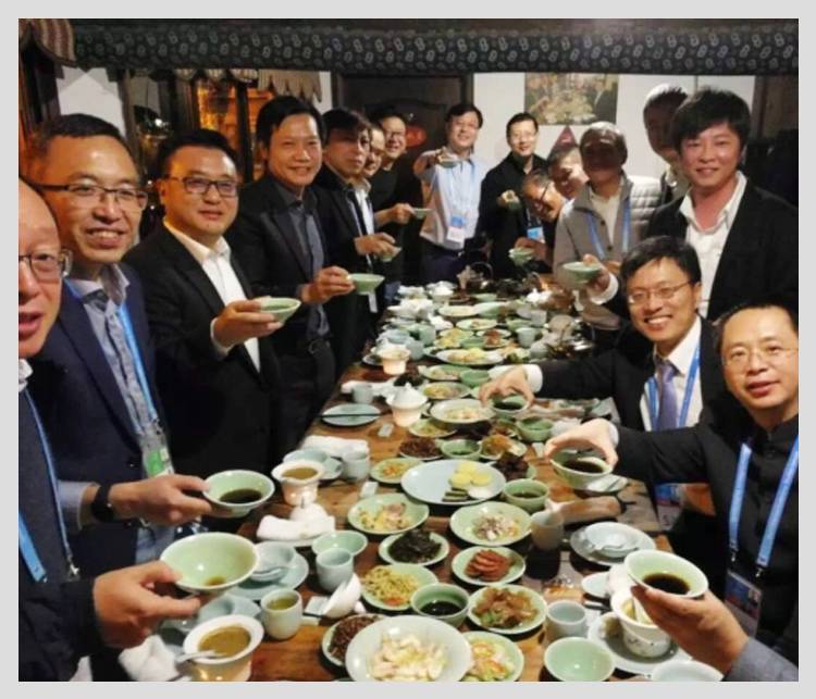 丁磊讲养猪,丁磊经营之道