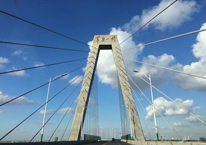 震撼了！看到3年后的石河子，你会庆幸自己没离开……