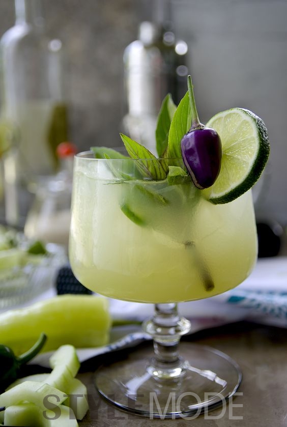 痘痘长得特别多吃什么比较合适,脸上痘痘饮食注意哪些