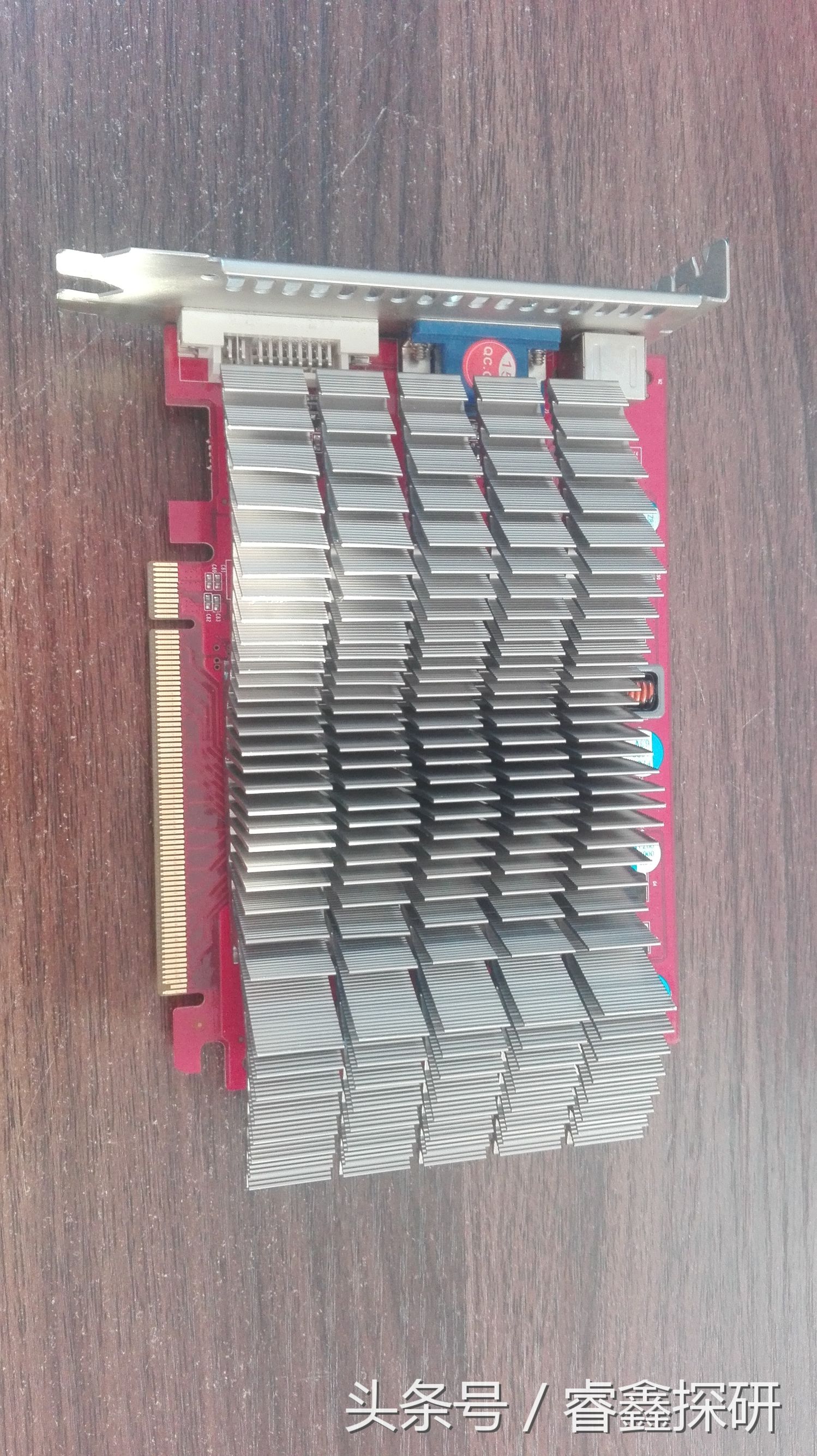 拆一个电脑板,gf9500gt512m显卡