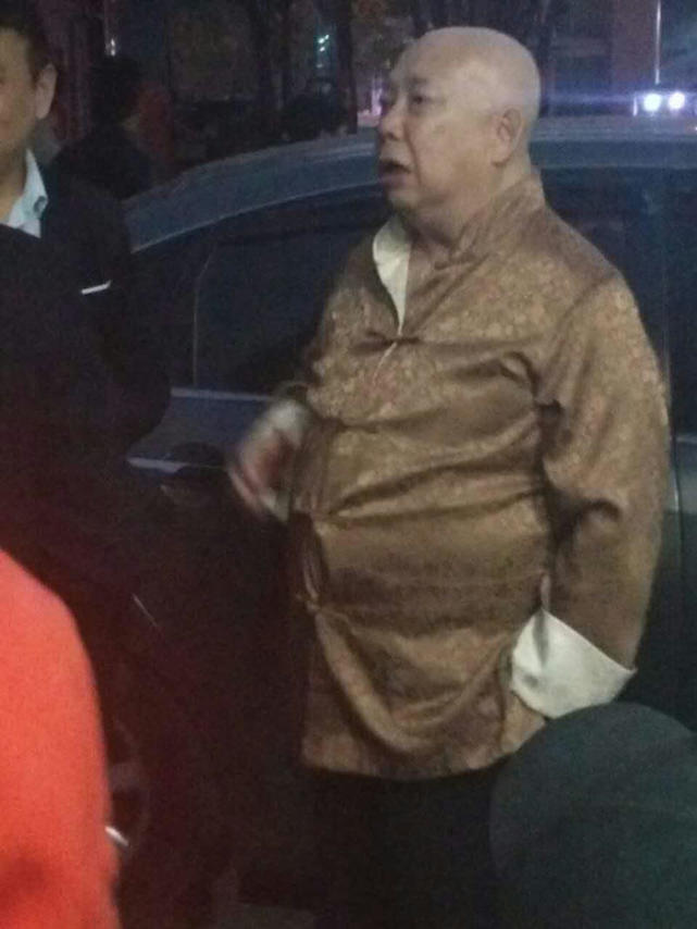 黄一飞少林足球被啤酒爆头,黄一飞大师兄粤语