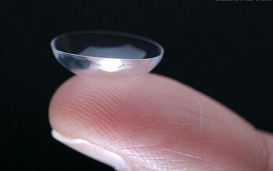 眼睛戴隐形眼镜酸涩睁不开眼,戴隐形眼镜感觉眼睛酸涩用什么药