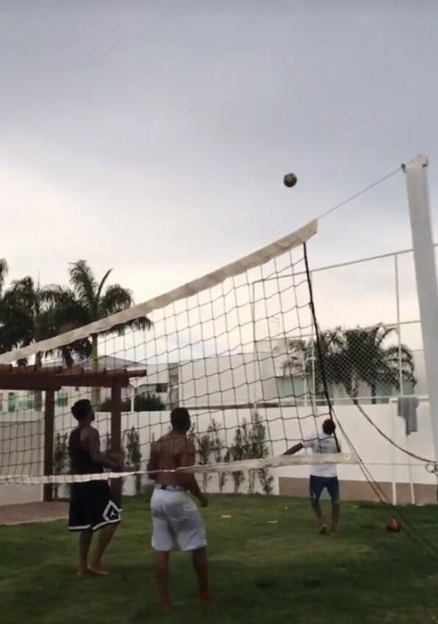 灞变笢椴佽兘澶栨彺闃挎礇,鐜嬪饯椴佽兘棣栫