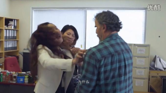 这是一个关于一群华人富婆,到澳洲买苦吃的故事