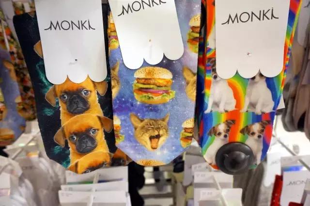 它帮你集齐快消品牌，一伙打折让你365天穿衣不重样