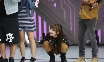 郑爽爸爸心疼女儿腰伤（有腰伤的人都应该进来看看！）