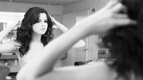 潮范十足的休闲鞋出行时尚两不误,盘点五款适合日常穿搭的时尚潮鞋