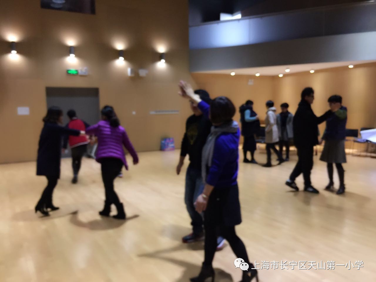 班主任工作室成长规划交流稿,班主任工作理念短句