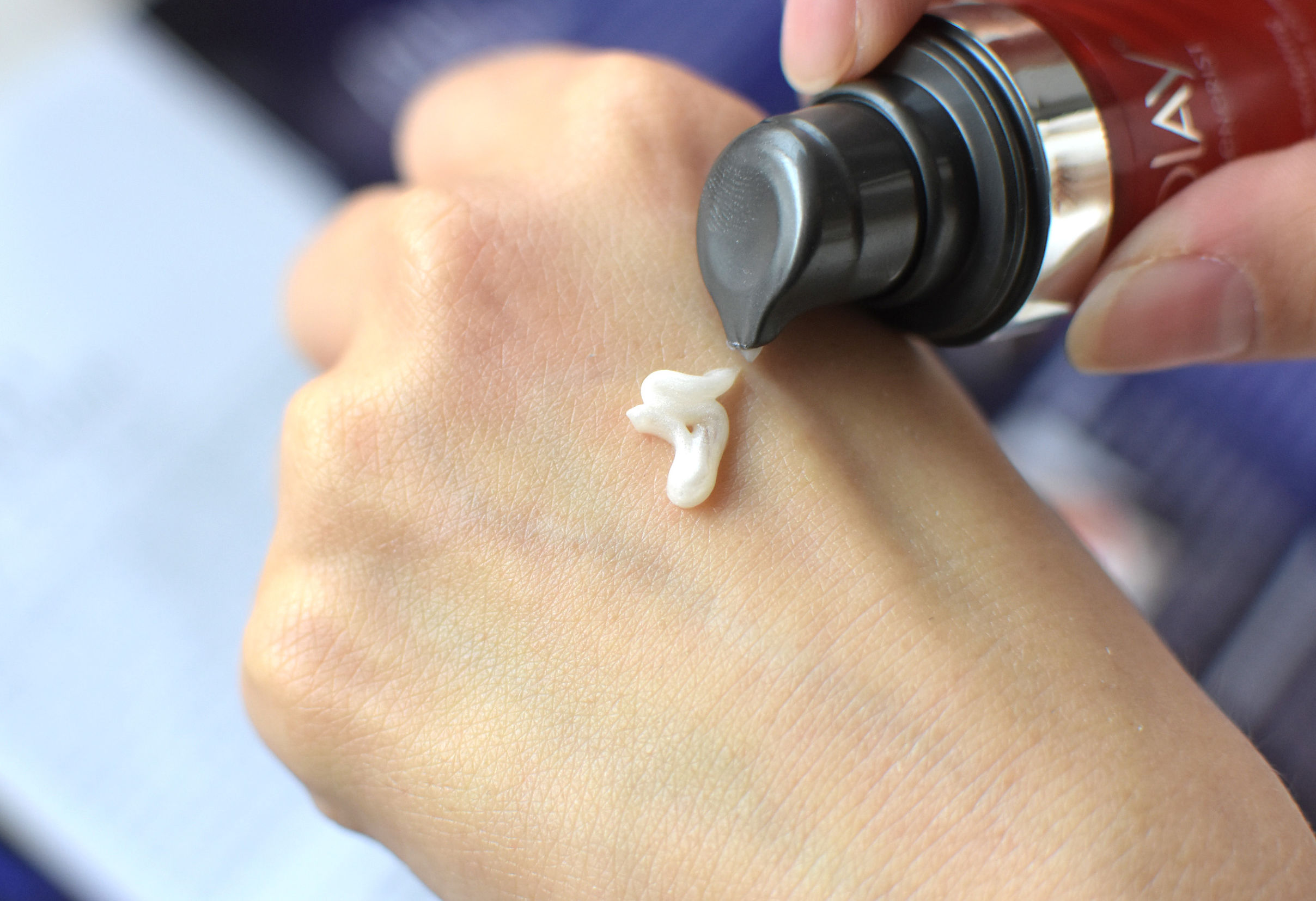 olay玉兰油新生塑颜弹力眼霜,olay玉兰油超a眼霜