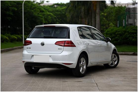 福克斯两厢哪款车好,宝马和福克斯哪个操控好