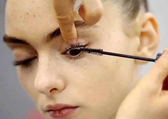 2017春季上新，YSL、纪梵希、迪奥、香奈儿又有哪些断货王