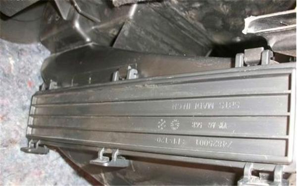 桑塔纳3000更换空调滤芯,桑塔纳志俊空调滤芯更换教程