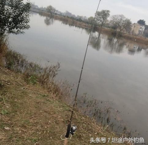 冬季11度能玩筏竿串钩钓鲫鱼,筏竿钓鲫鱼用串钩还是用双钩