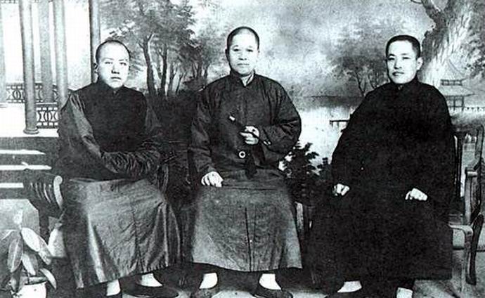 世家子说相声除了冯巩还有一位，宁可被判家族也要师从张寿臣学艺