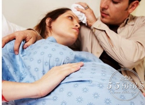 快生了还挺着大肚子到处乱跑,快生了还要出远门干嘛