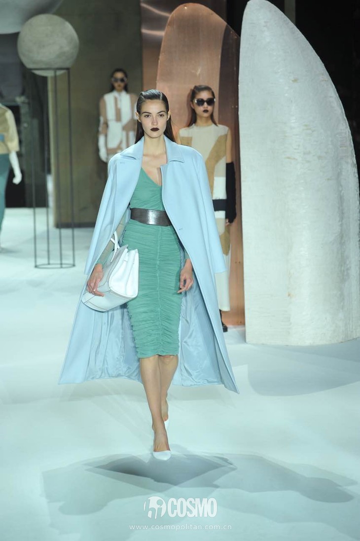 唐嫣江疏影同款,唐嫣江疏影穿搭图片