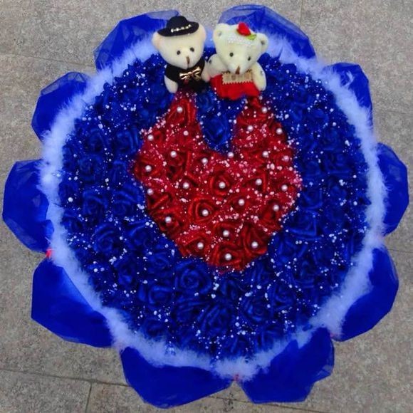 圣诞节送女朋友什么礼物比较走心 (异地恋圣诞节送女朋友什么礼物)