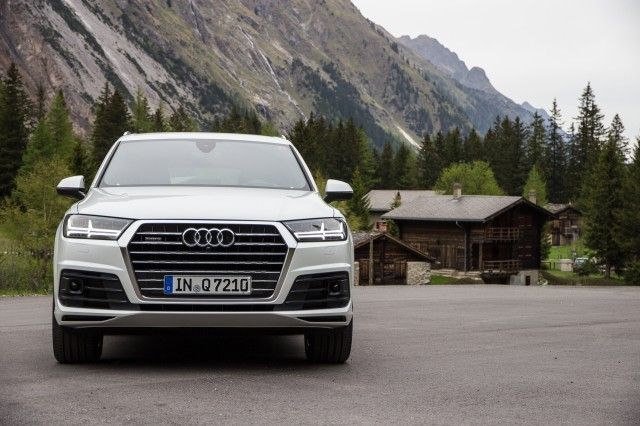 奥迪q7科技版平行进口,奥迪q72014款40tfsi运动型