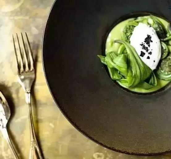 今年的流行色竟然是这几个颜色,2017-2021流行色