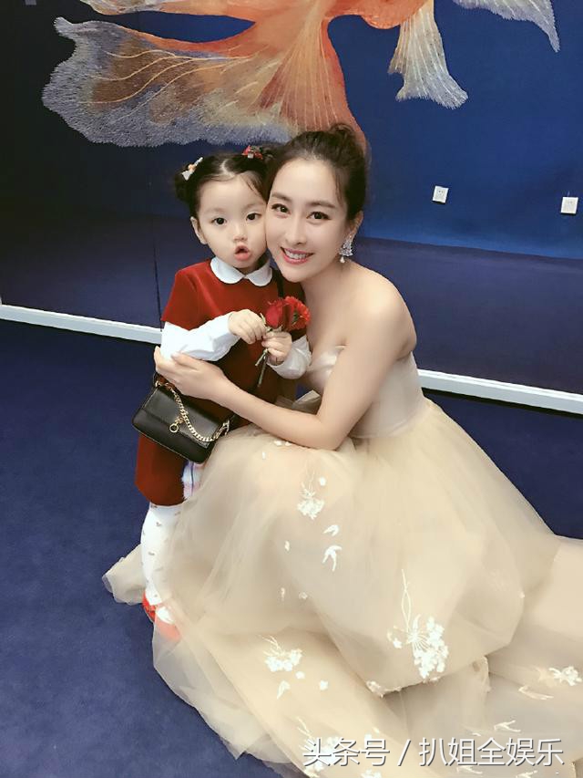 阿拉蕾玩的什么球,阿拉蕾超燃时刻