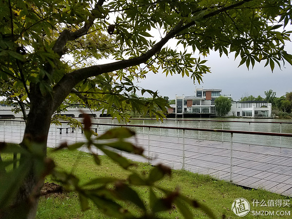 三星s7edge2021年用还行不,三星s7edge还能玩几年