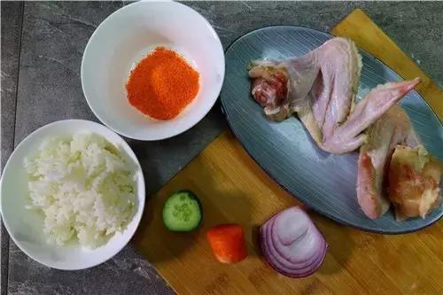 鸡翅包饭的做法详细视频,正宗台湾鸡翅包饭的制作