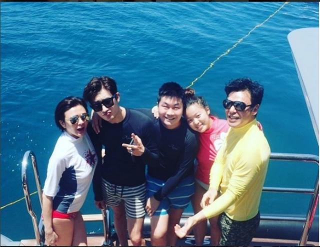 关之琳的爱情观很奇葩，做的几件事情放到现在绝对封杀