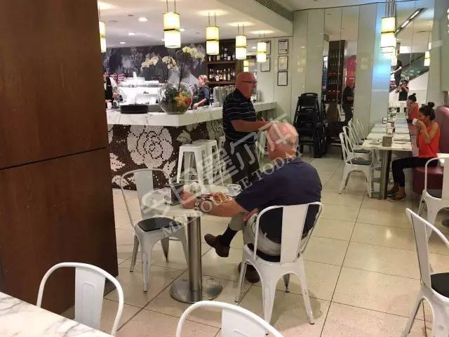 墨市BoxingDay现场:蔻驰5折!兰蔻YSL7折