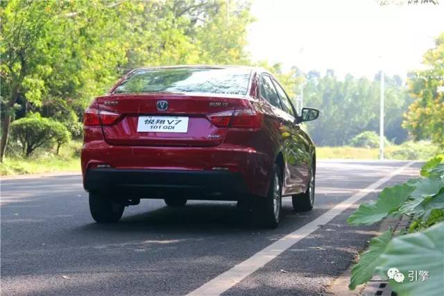 长安悦翔v7公里油耗是多少,长安悦翔v7质量和油耗怎样