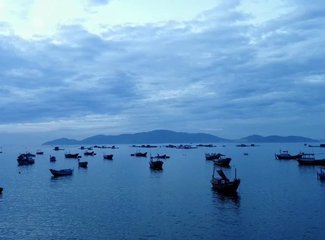 越南芽庄美丽的夜晚,越南芽庄的海上真美