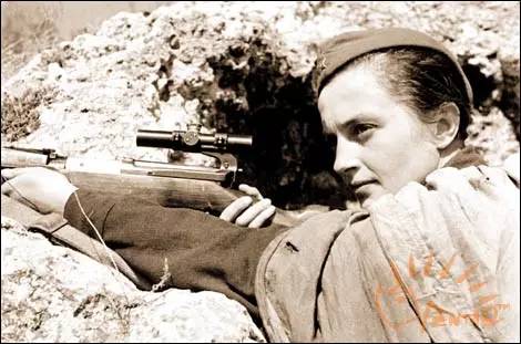 最新皮城女警凯特琳出装顺序详细,皮城女警凯特琳哪个皮肤手感好