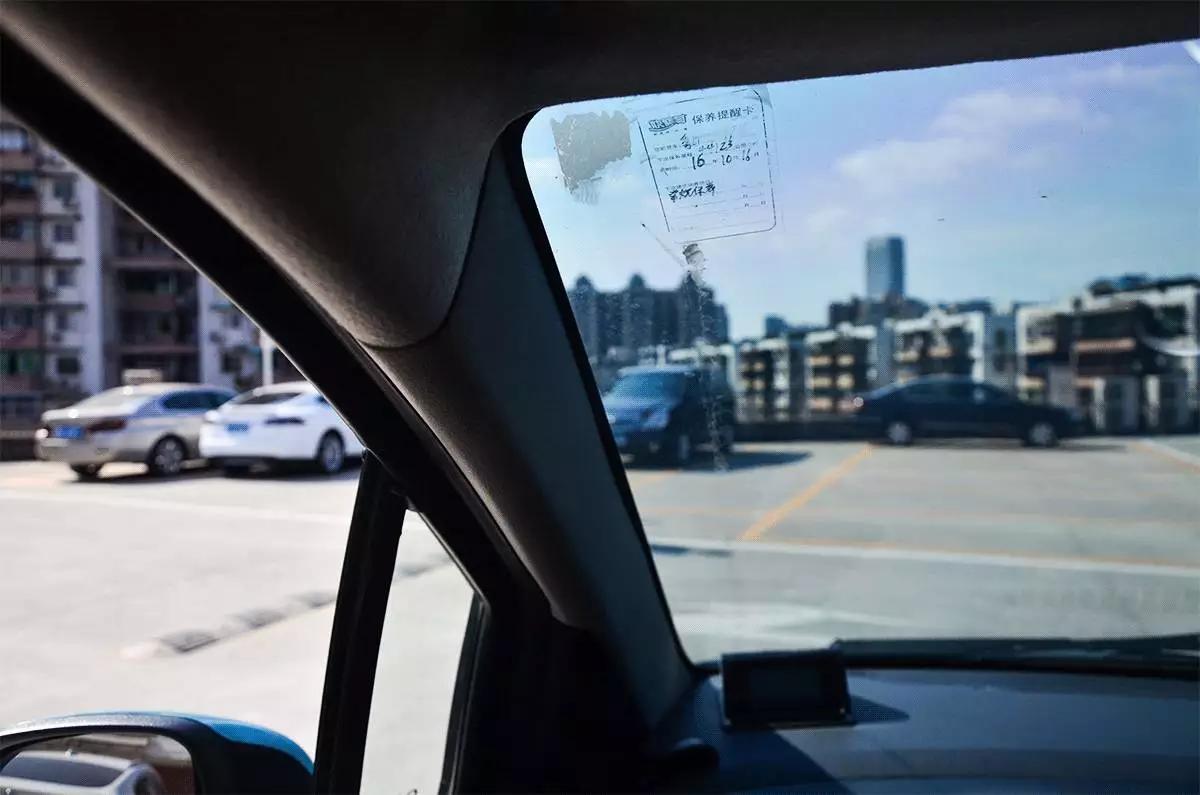 轿车跟suv哪个视野好,suv的视野轿车的舒适