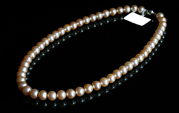 如何辨别珍珠好坏,怎么判断小珍珠的好坏